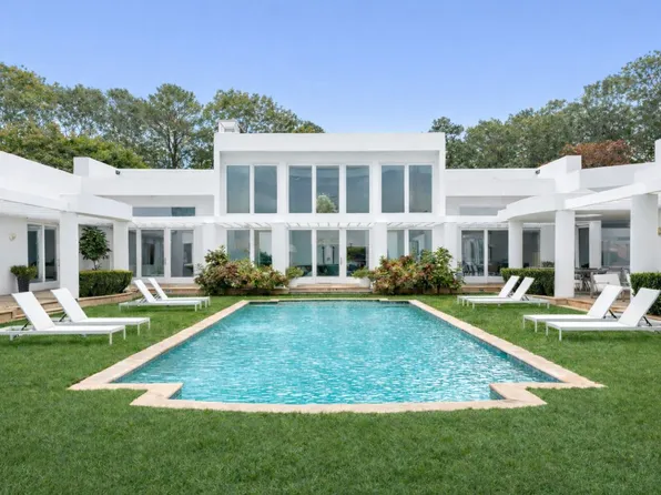 12 Glen Oak Ct, Wainscott, NY 11975