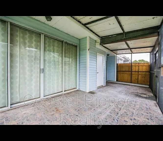 16101 Rambling Vine Dr E — Photo 22