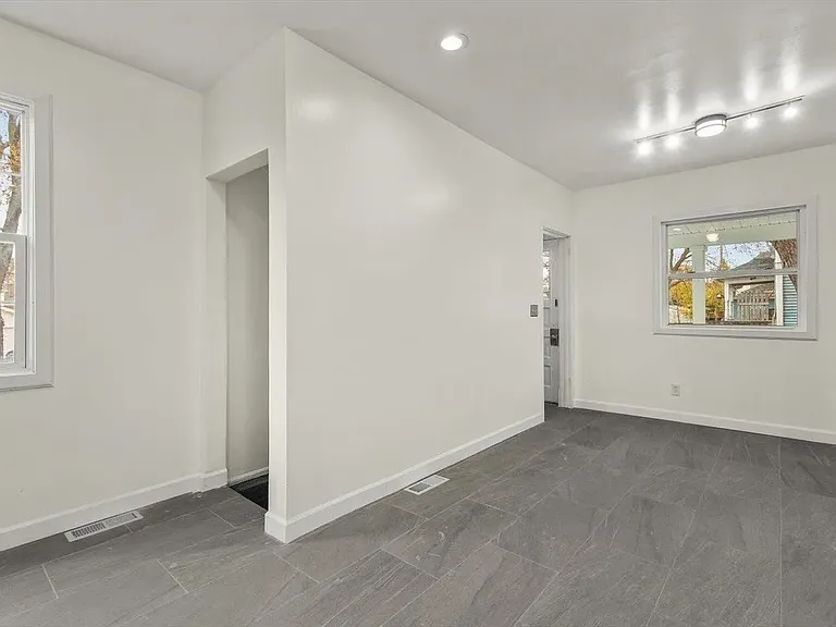 1516 S 5th St — Photo 14