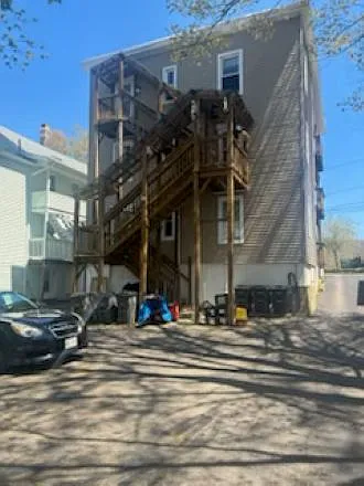 2 bed, 800 sqft, $1,500 — Photo 3