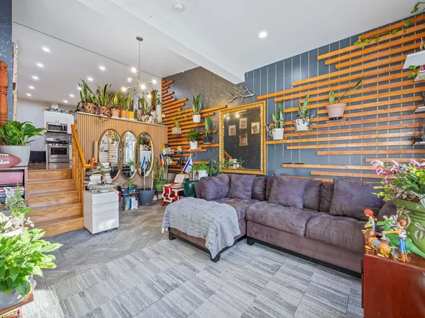 414 Chestnut Street image 4 of 25