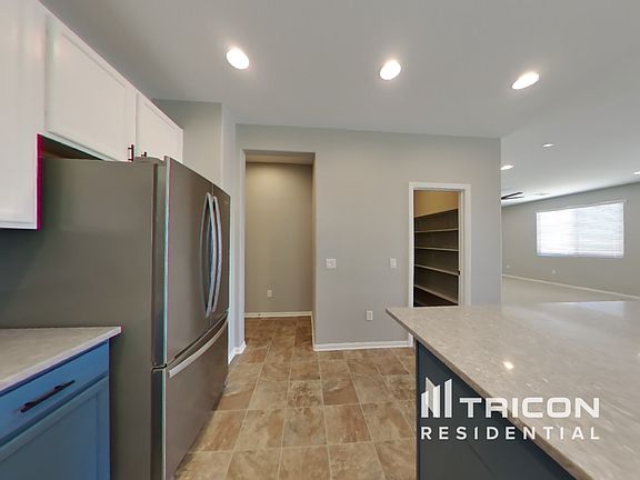 5th image of 5648 Red Cedar St