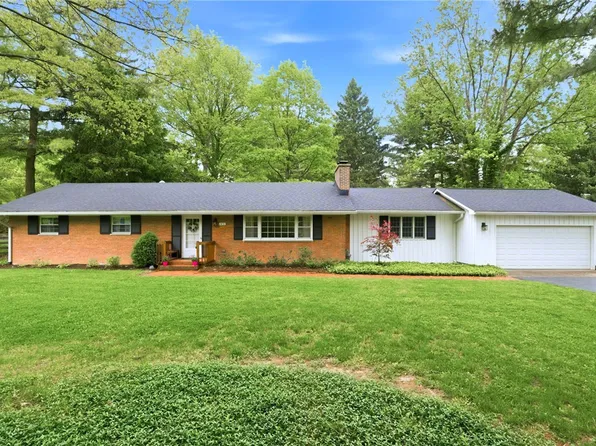 1431 Meadow Ln, Yellow Springs, OH 45387