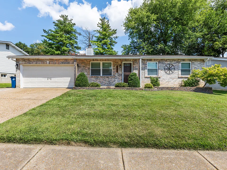 3336 Leverenz Dr