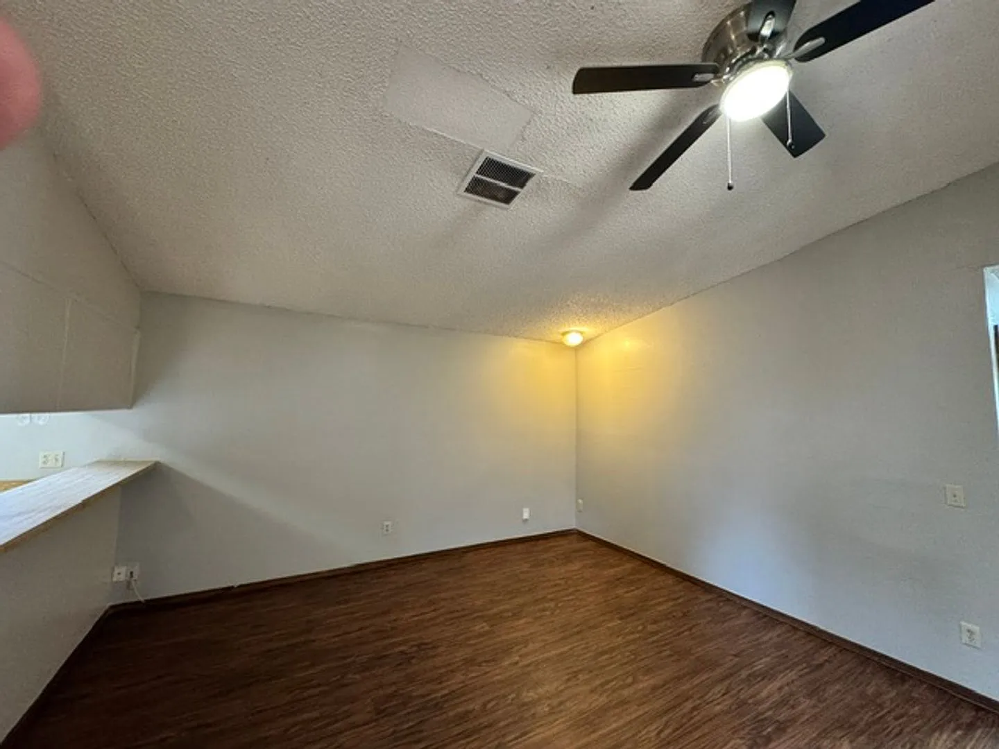 2 bedrooms + a flex space for rent! 1 and 1/2 baths with a 1 car garage duplex for in SW OKC! nea... — Photo 2