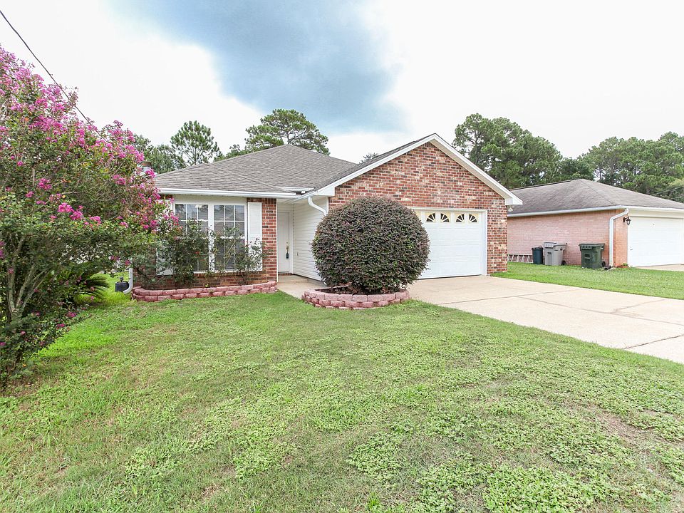 1st image of 406 Westlake Dr
