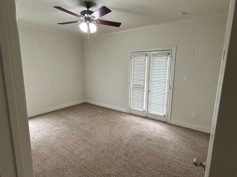 10600 Lakes Blvd — Photo 6