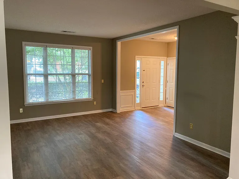 5020 Foxberry Ln — Photo 7