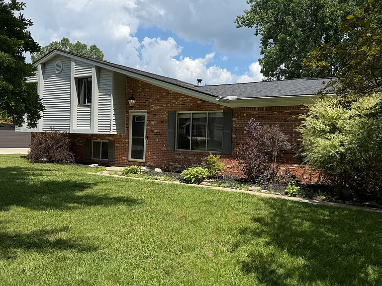 4544 Hillview Shrs — Photo 2