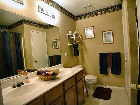 Master Bath - garden tub and double vanities
