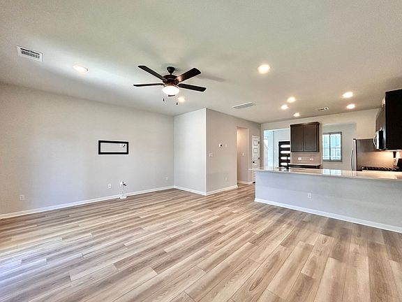 4th image of 2246 Oscar Eli Pl
