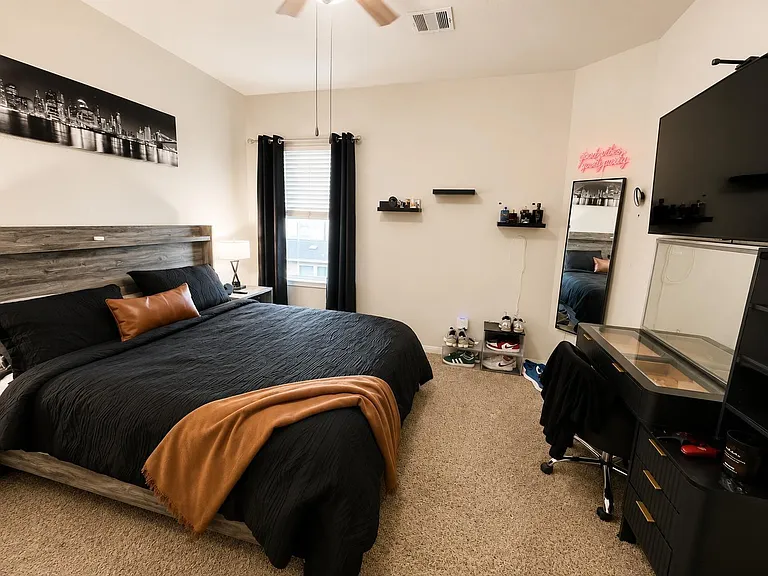 3910 Deledda Dr — Photo 9