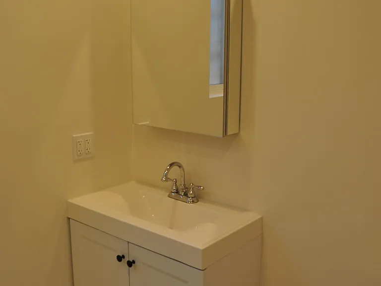 3701 S Saint Andrews Pl #1 — Photo 15