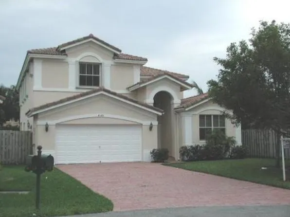 4543 NW 94th Pl, Doral, FL 33178