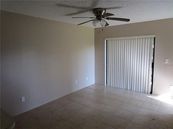 5th image of 3607 Whispering Oaks Ln