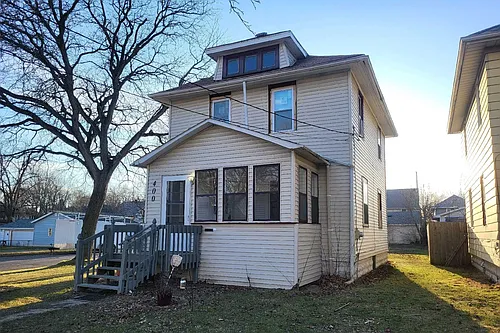 400 Bates St Photo 1