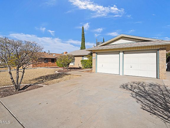 3rd image of 208 Vista Bonita St