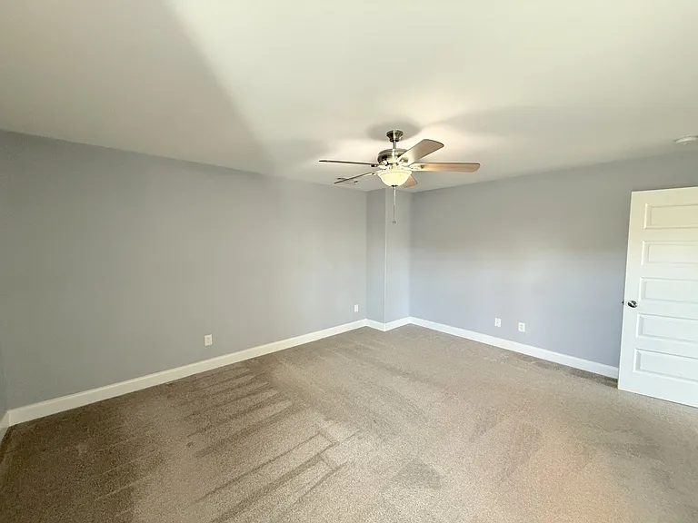 218 Woodgrove Dr NW — Photo 30