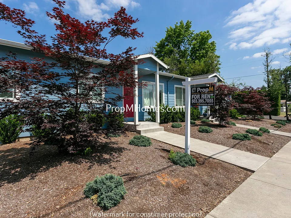 15535 NE Glisan St #1
