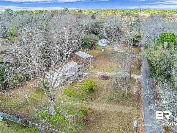 24545 Peavy Ln, Robertsdale, AL 36567