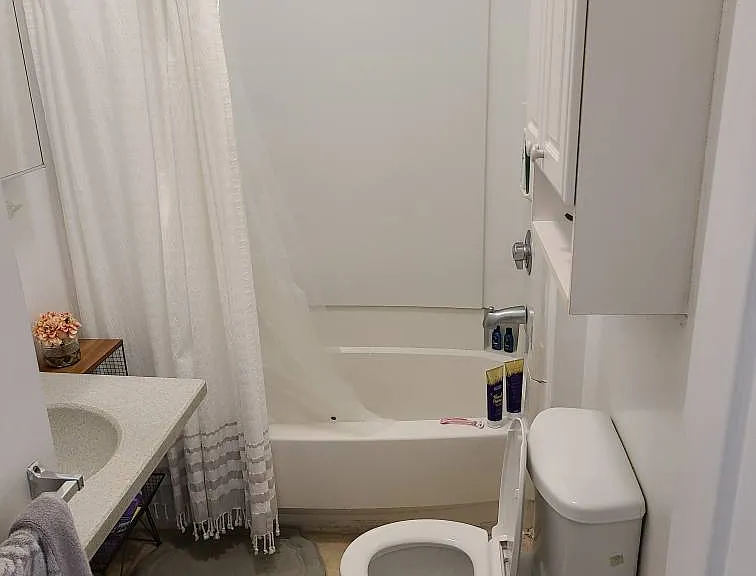 61 Lawn St #2 — Photo 2