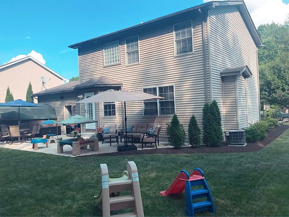 4th image of 145 Laura Ln