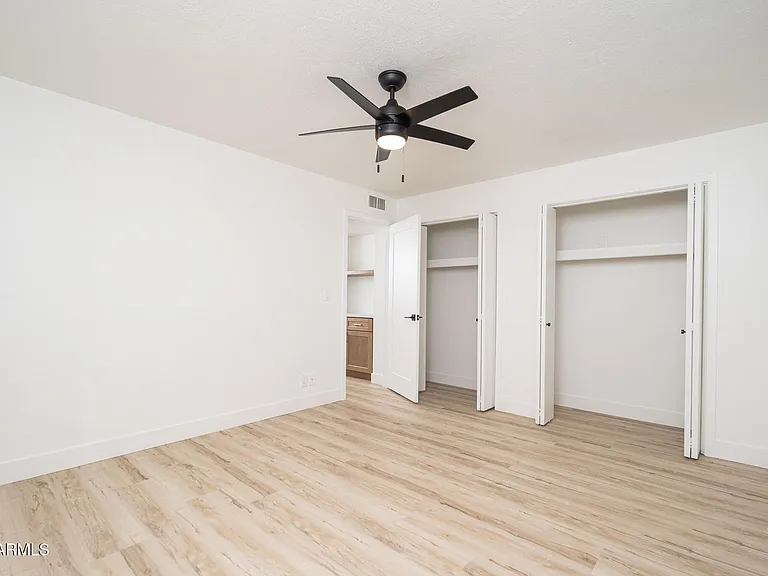 810 E Colter St #A — Photo 15