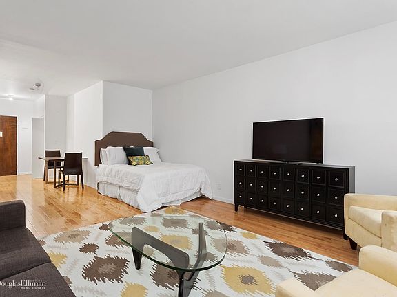 2nd image of 3 Hanover Sq APT 10B