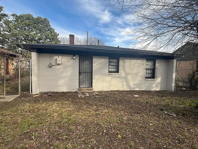1659 S Cooper St — Photo 10