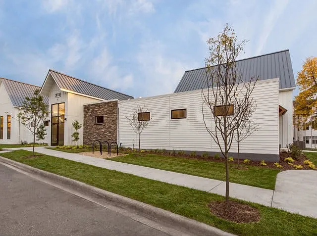 Lemay Lake Apartments — Photo 13