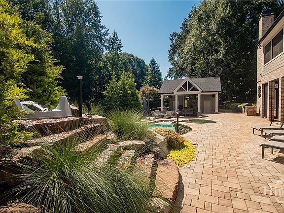 5th image of 1713 Oconee Springs Drive