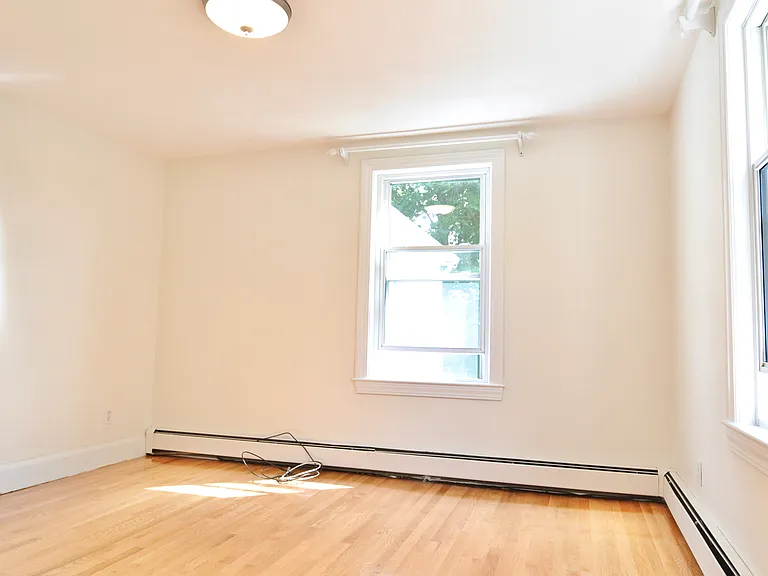 120 Farwell St #2 — Photo 13