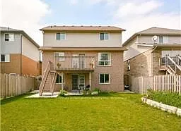 22 Clairfields Dr W #MAIN — Photo 3