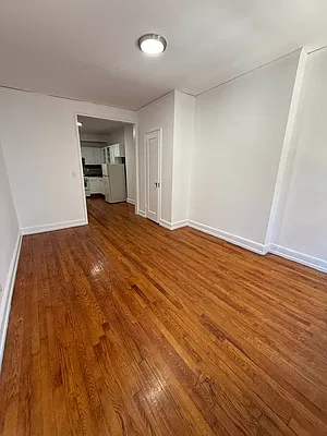 Rented by Oxford Property Group | media 10