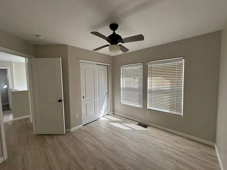 2139 Altura Verde Ln NE — Photo 23