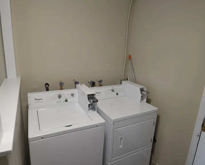 Highline Canal Apartments — Photo 10