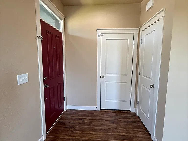1411 W East Pl — Photo 11