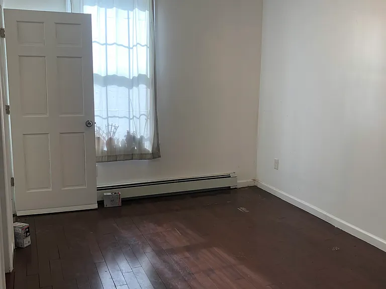 218 Union Ave #1 — Photo 19