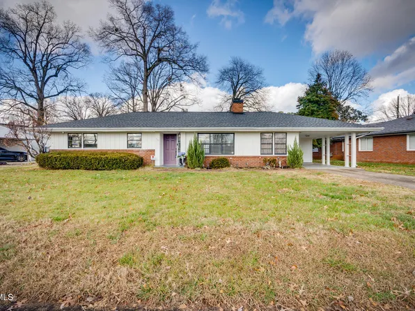 1909 Fairoaks Rd, Kingsport, TN 37664