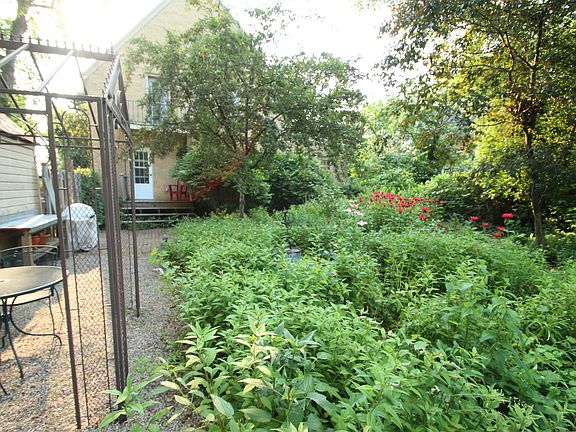 5th image of 1308 River Dr