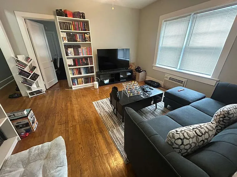 2254 Bryn Mawr Ave — Photo 21