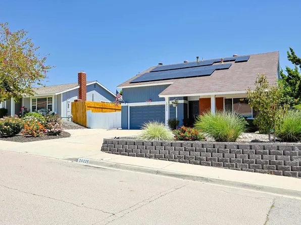 10225 Molino Rd, Santee, CA 92071