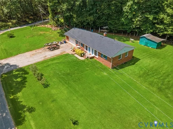 27 Garland Town Rd, Mineral, VA 23117