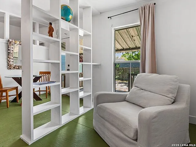 2213 N Flores St — Photo 26
