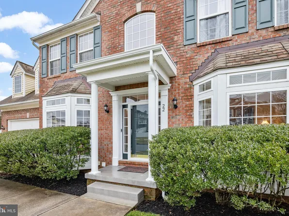 22 Hunt Run Dr, New Freedom, PA 17349