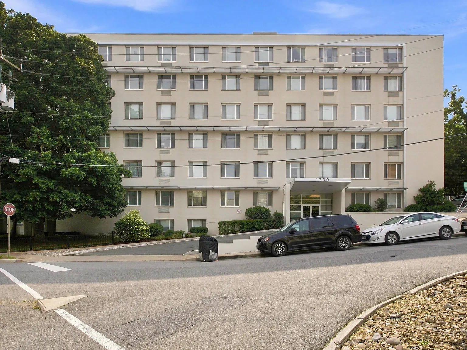 1 bed, 685 sqft, $1,995 — Photo 1