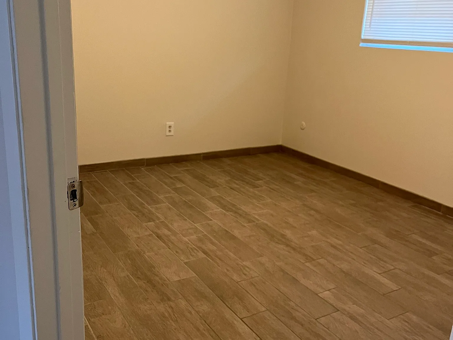 2 bed, $1,400 — Photo 3