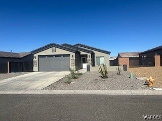 1st image of 611 Silver Lane