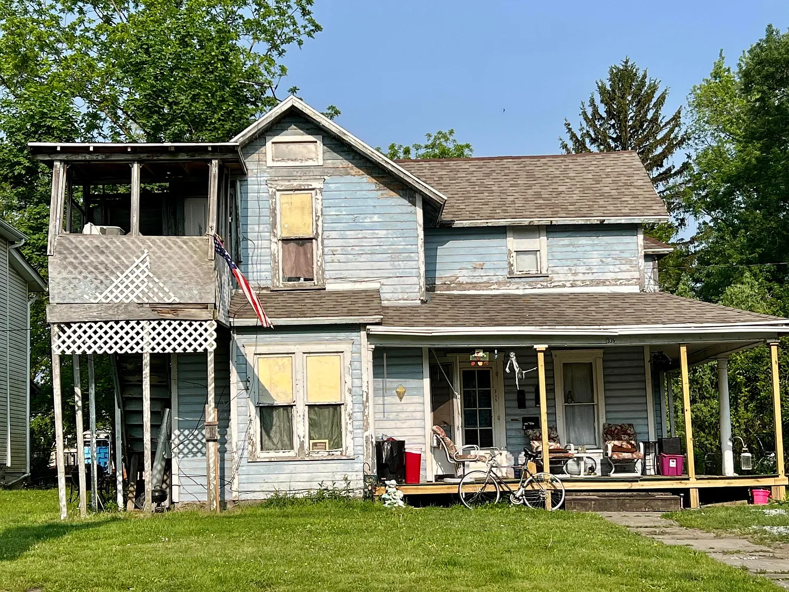 335 Windsor St photo 1