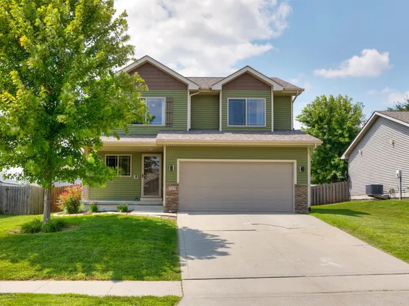 900 NW Sunset Ln, Grimes, IA 50111